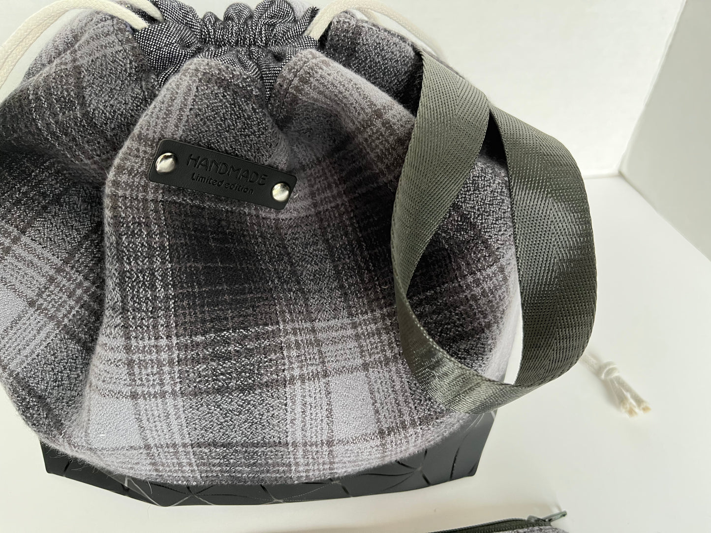 Grey Plaid Flannel Small Knitting Bag Set, Fall Project Bag, Finch Bucket Bag