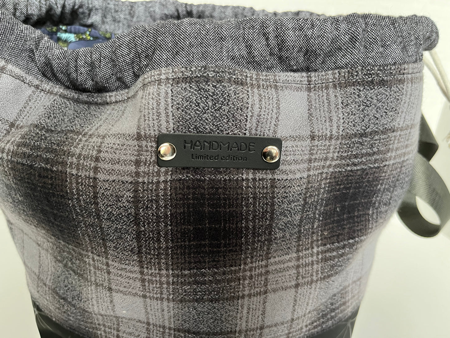 Grey Plaid Flannel Small Knitting Bag Set, Fall Project Bag, Finch Bucket Bag