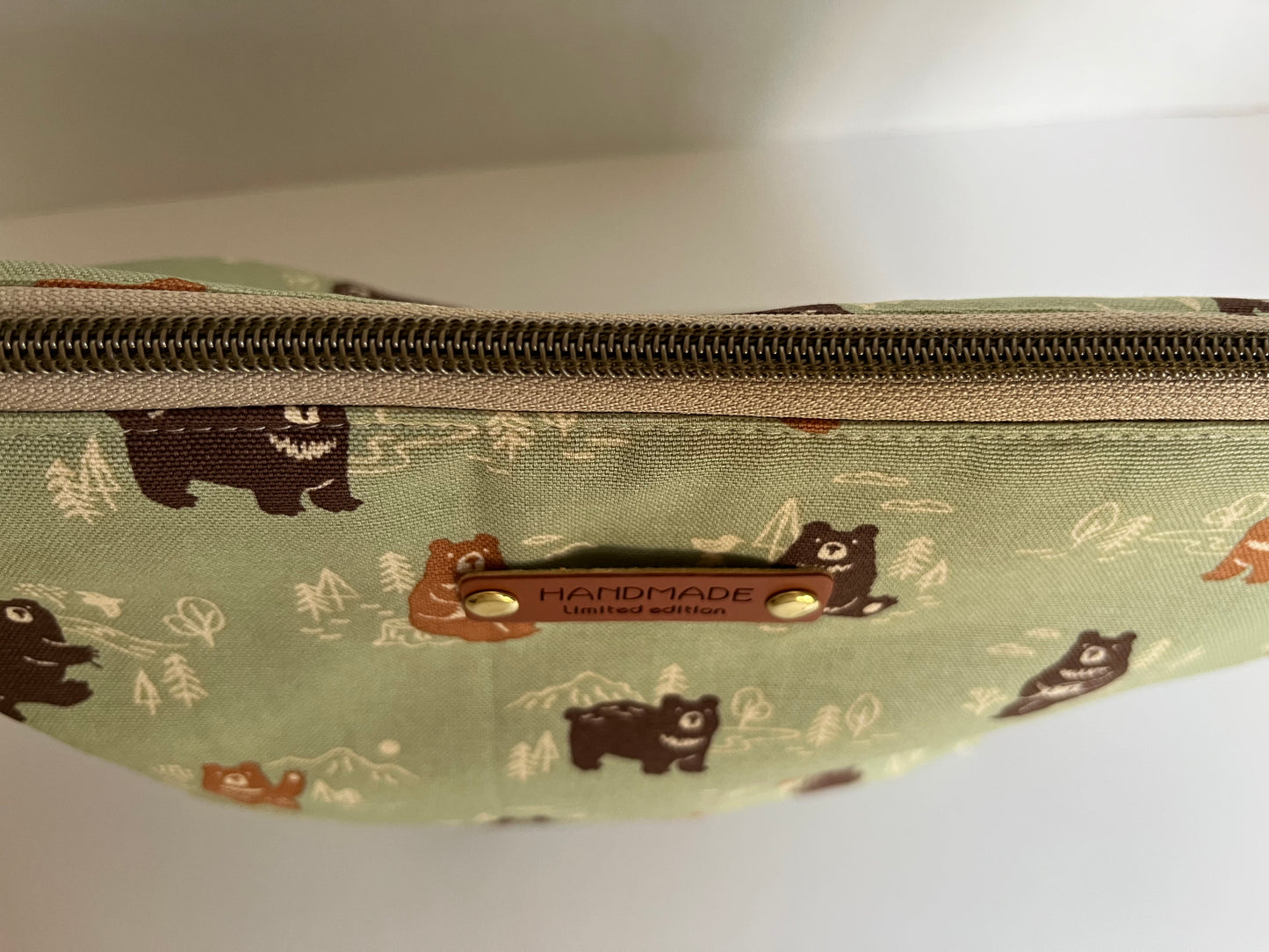 Bears in Mountains Large Cosmetics Bag,Toiletry Bag