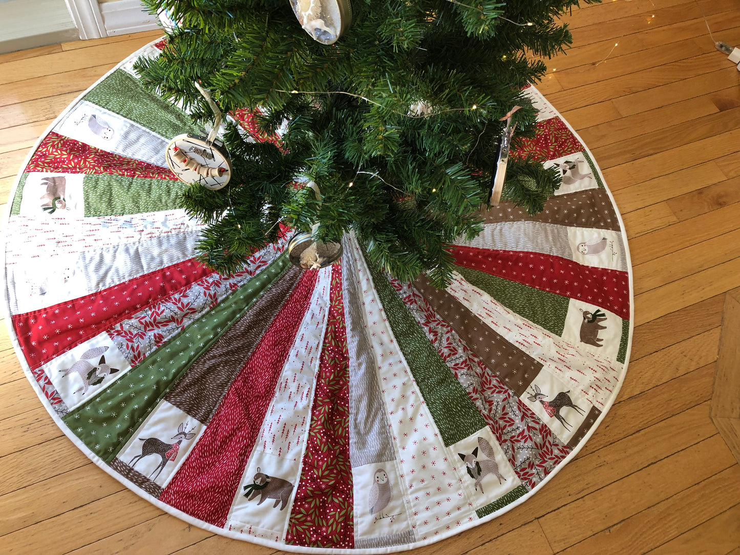 Woodland Christmas Tree Skirt Quilted, Merriment Fabric