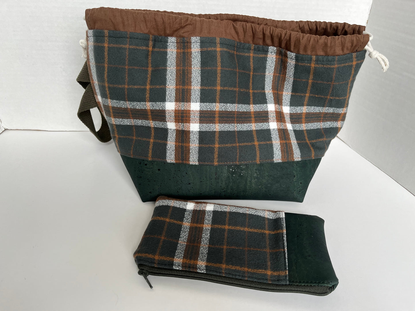 Green Plaid Flannel Small Knitting Bag Set, Fall Project Bag, Finch Bucket Bag